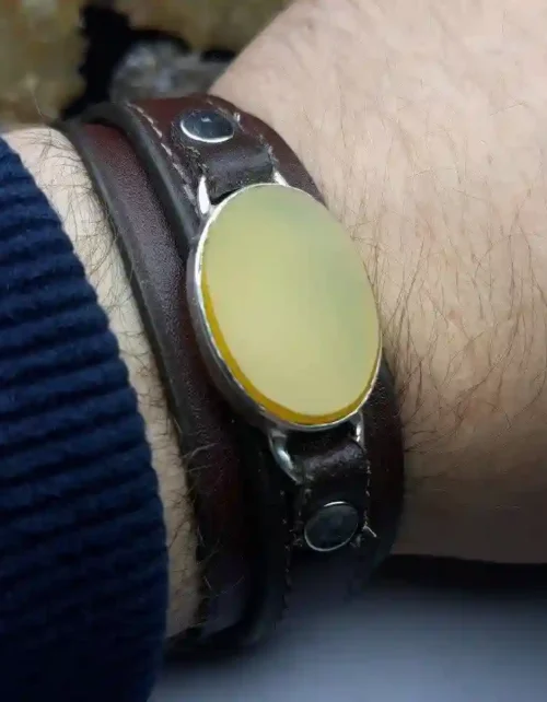دستبند چرمی عقیق زرد شرف شمس، کد 2541