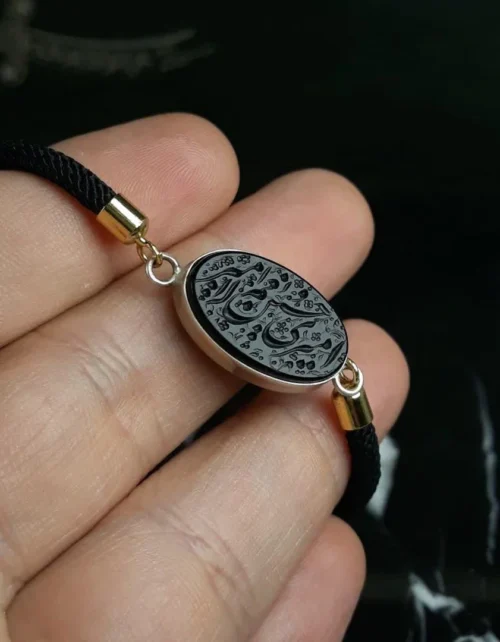 دستبند بافت‌دار عقیق مشکی خطی کد 3758