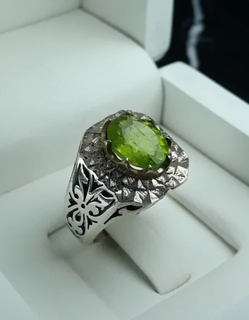 انگشتر زبرجد درجه یک کد 3723